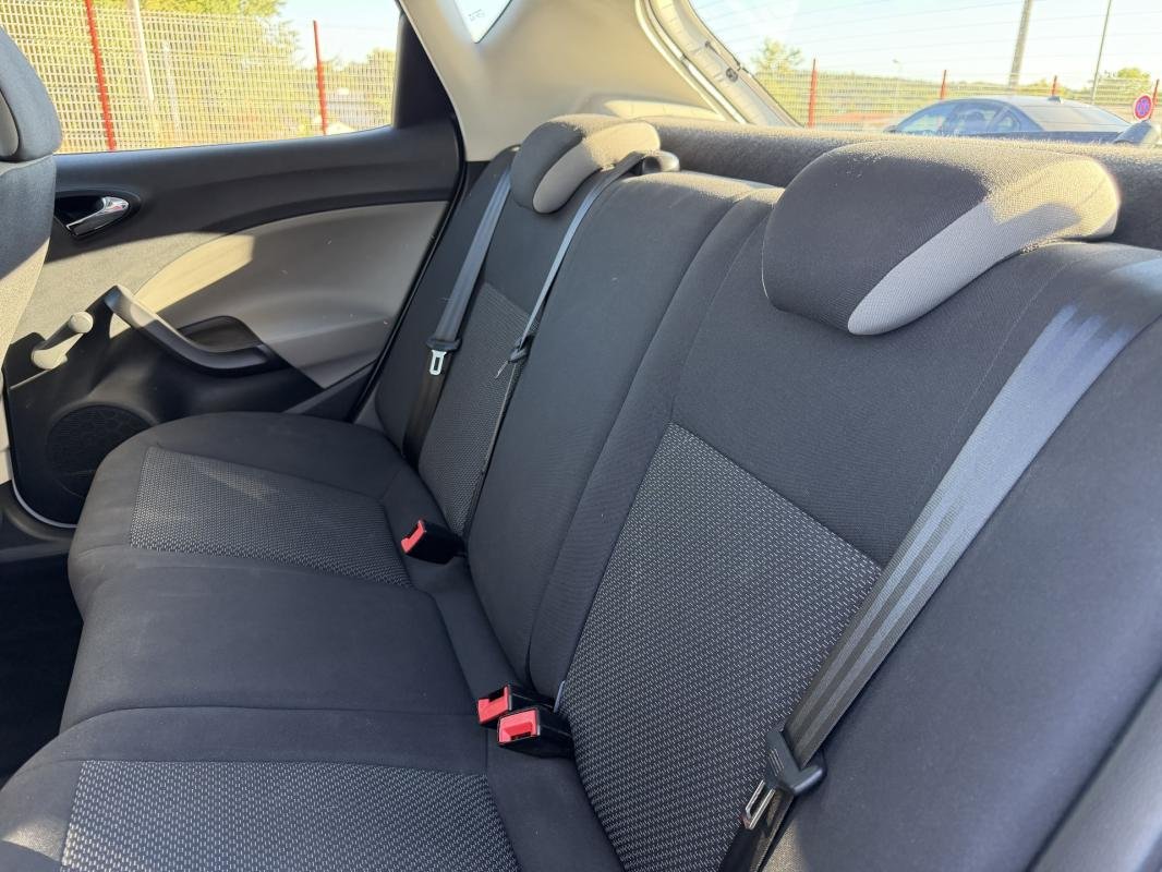 Seat Ibiza - Photo 21