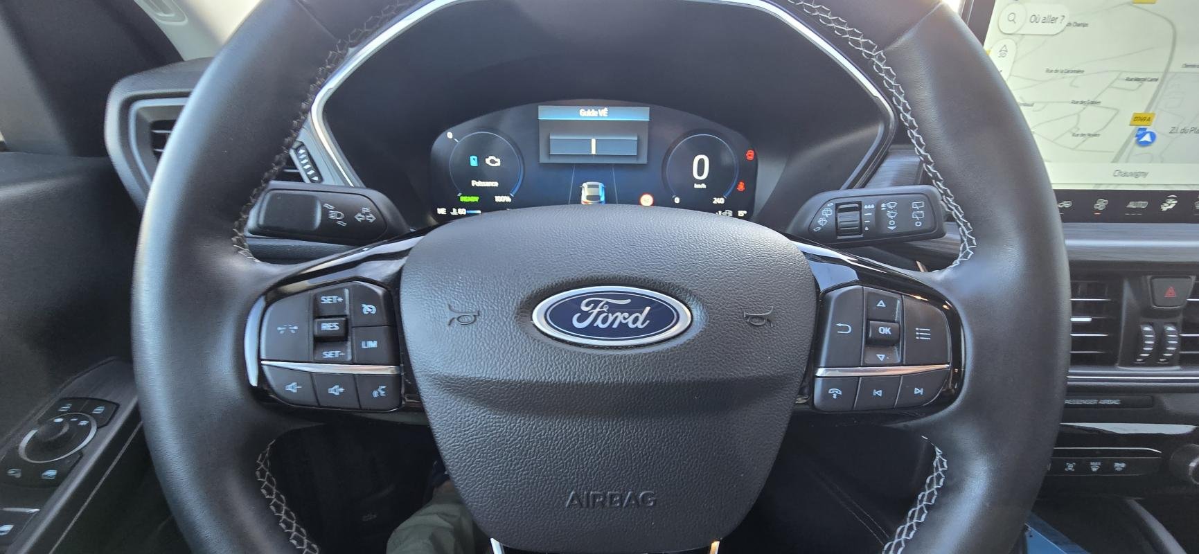 Ford Kuga - Photo 12