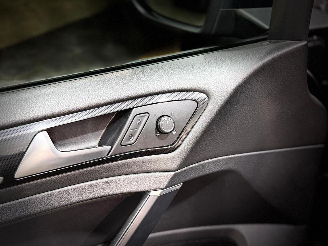 Volkswagen Golf - Photo 19
