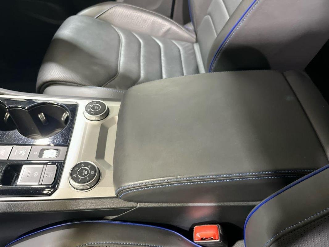 Volkswagen Touareg - Photo 12