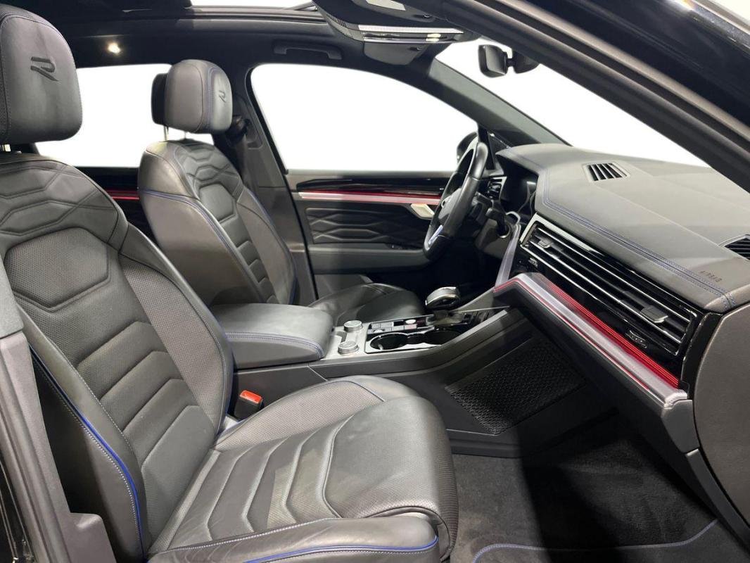 Volkswagen Touareg - Photo 13