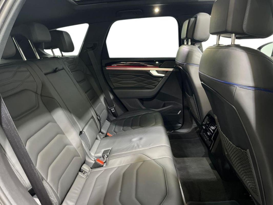 Volkswagen Touareg - Photo 23