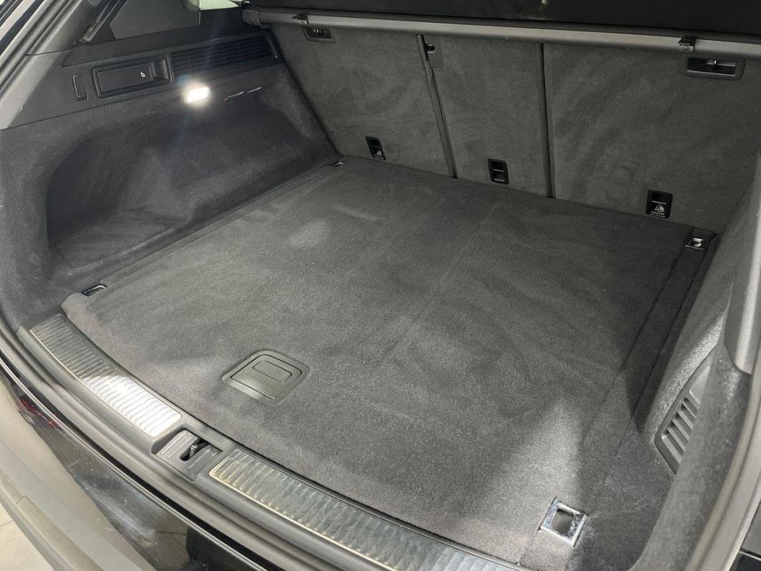 Volkswagen Touareg - Photo 32