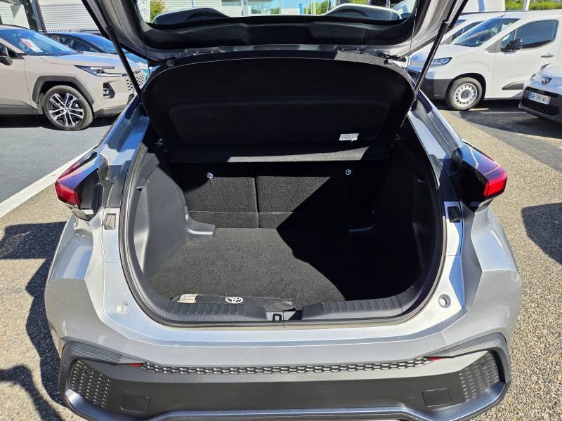 Toyota C-HR - Photo 8