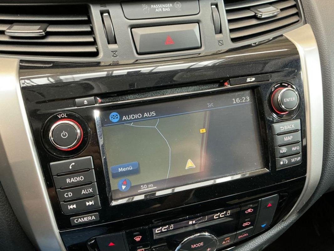 Nissan Navara - Photo 15