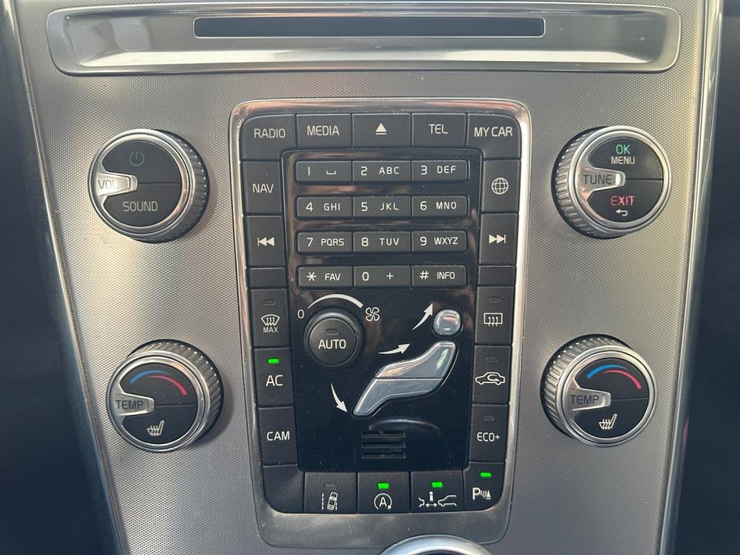 Volvo XC60 - Photo 13