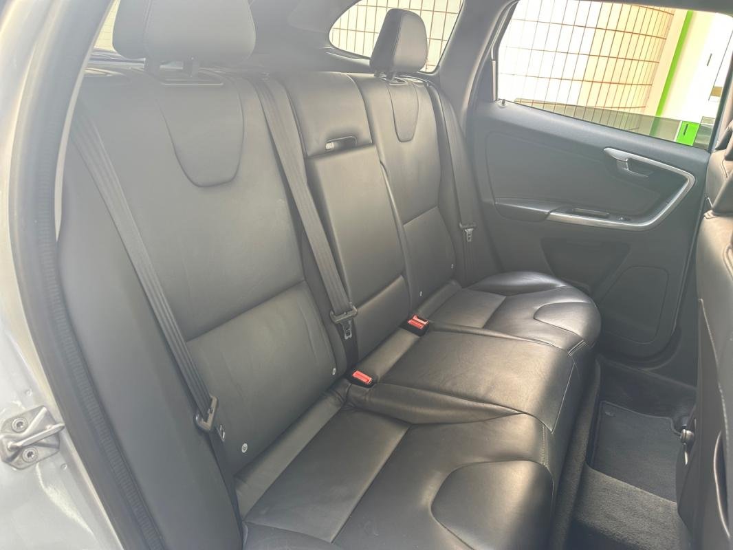 Volvo XC60 - Photo 17