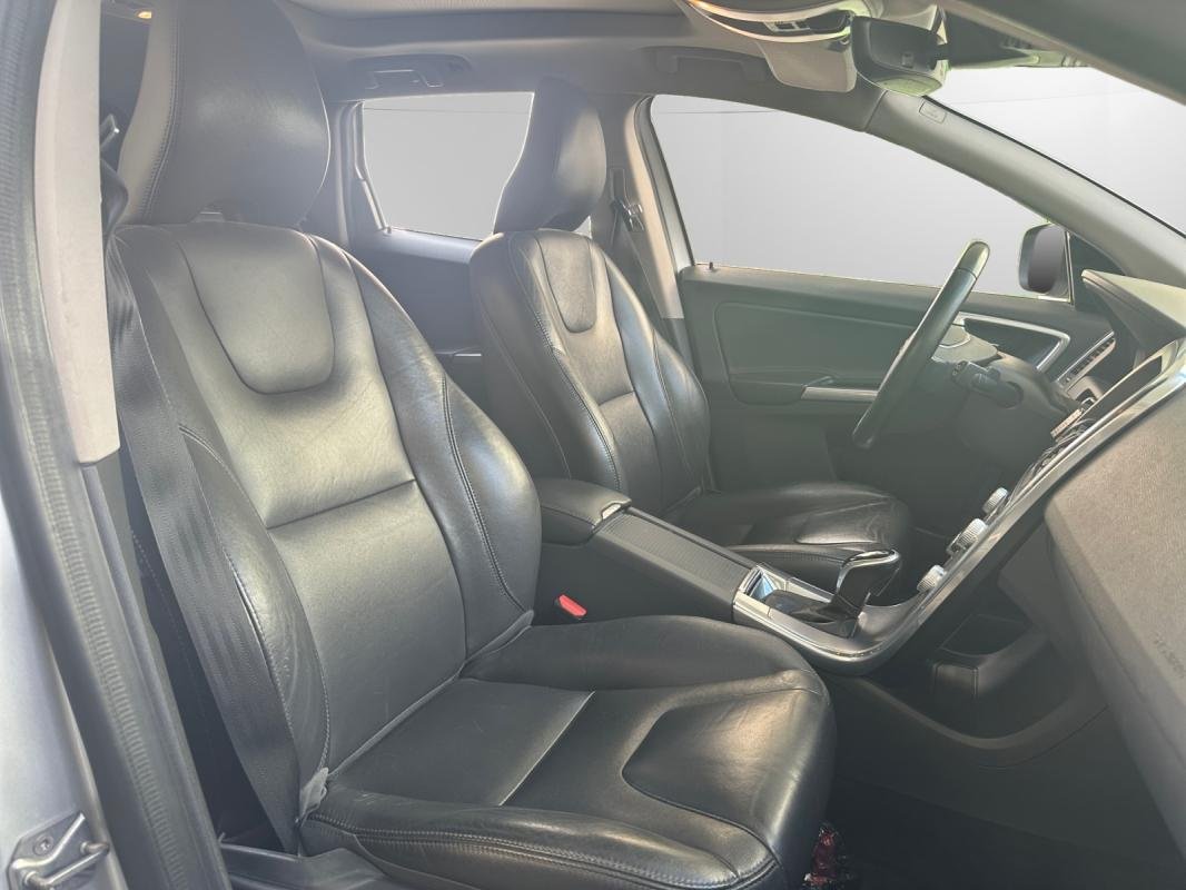 Volvo XC60 - Photo 18