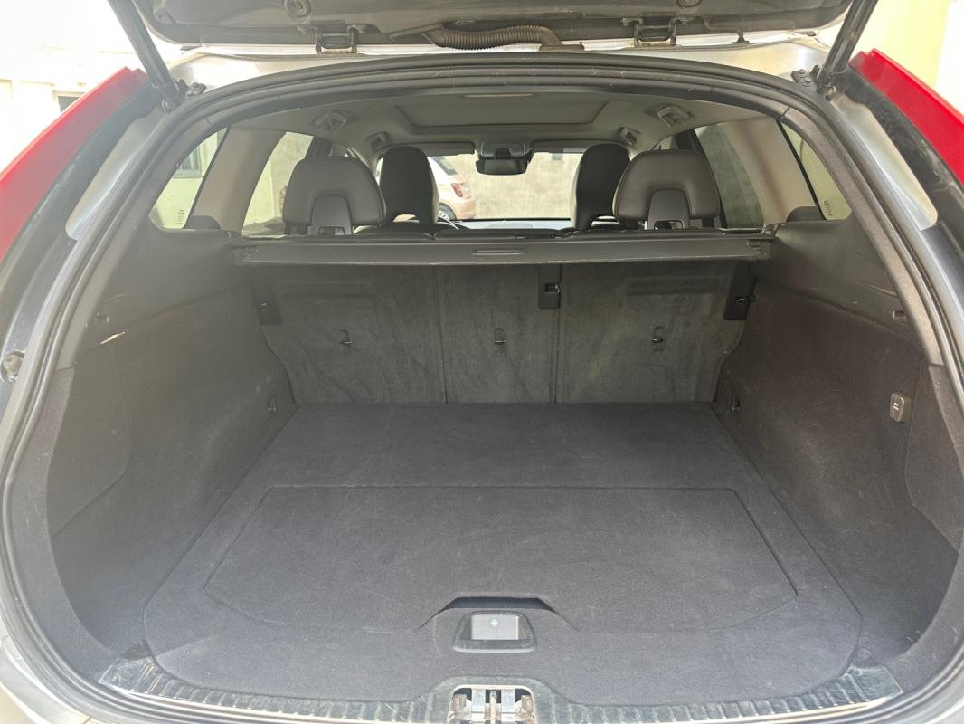 Volvo XC60 - Photo 19