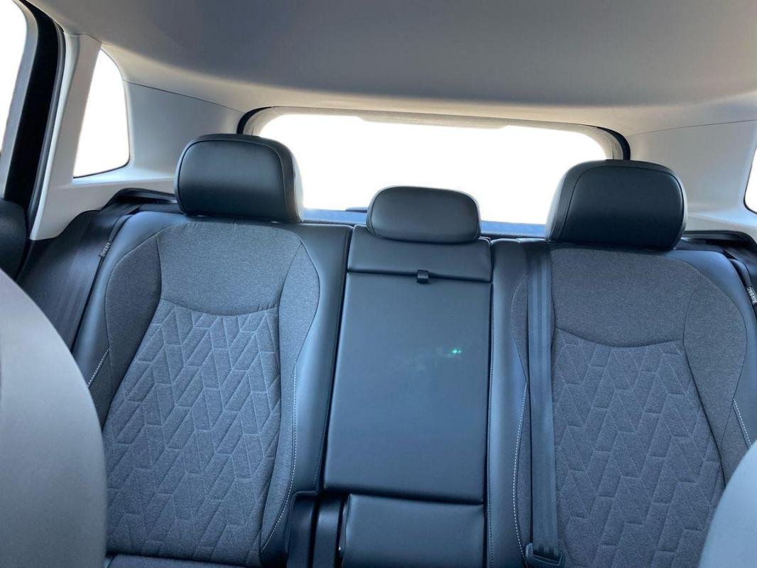 Volkswagen Tiguan - Photo 22