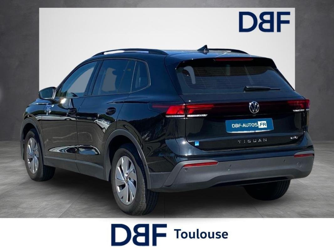 Volkswagen Tiguan - Photo 3
