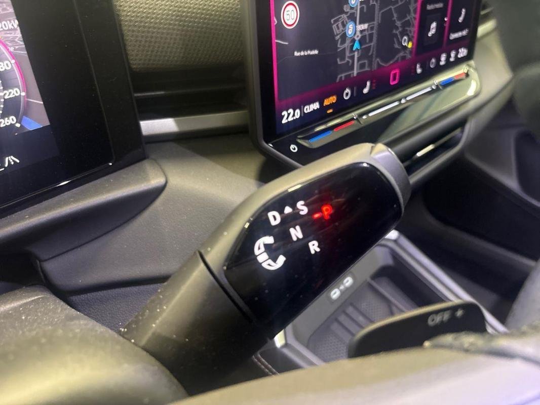 Volkswagen T-Roc - Photo 11