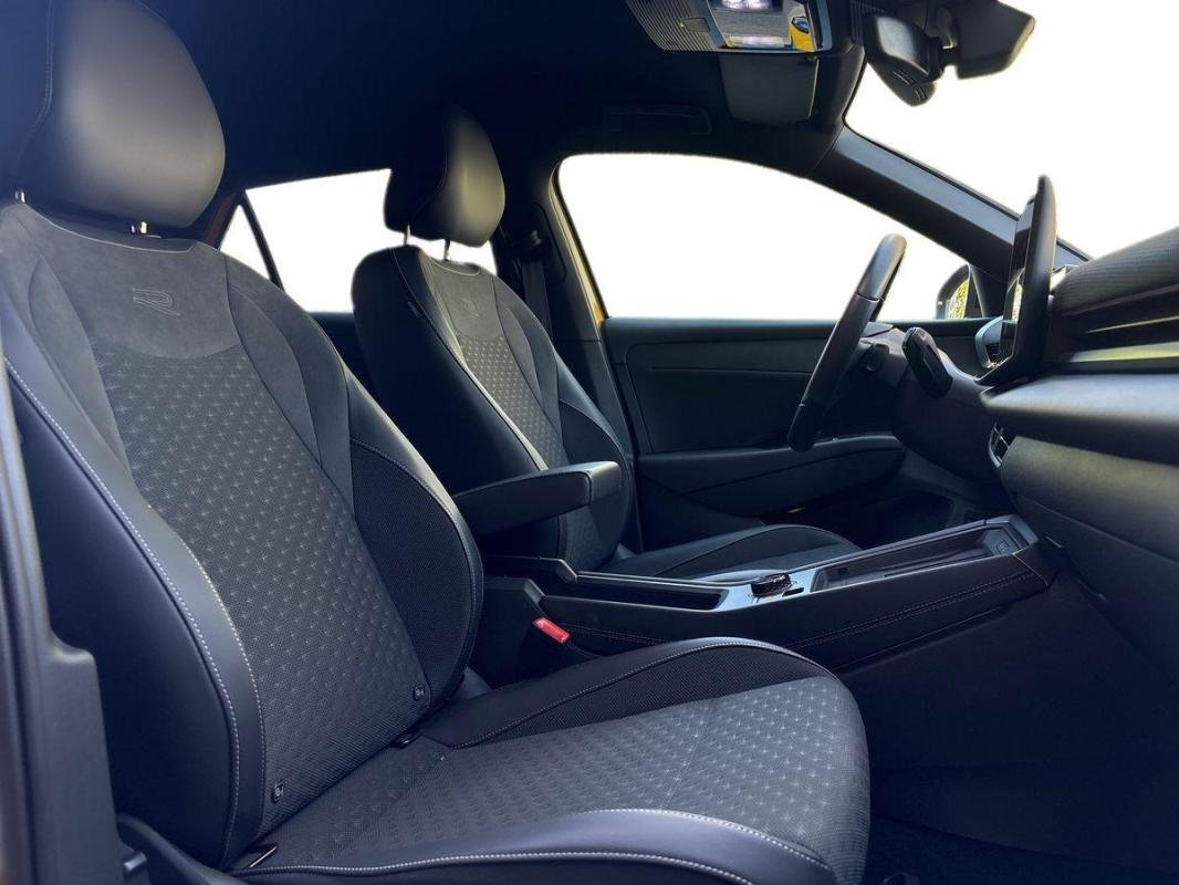 Volkswagen T-Roc - Photo 13