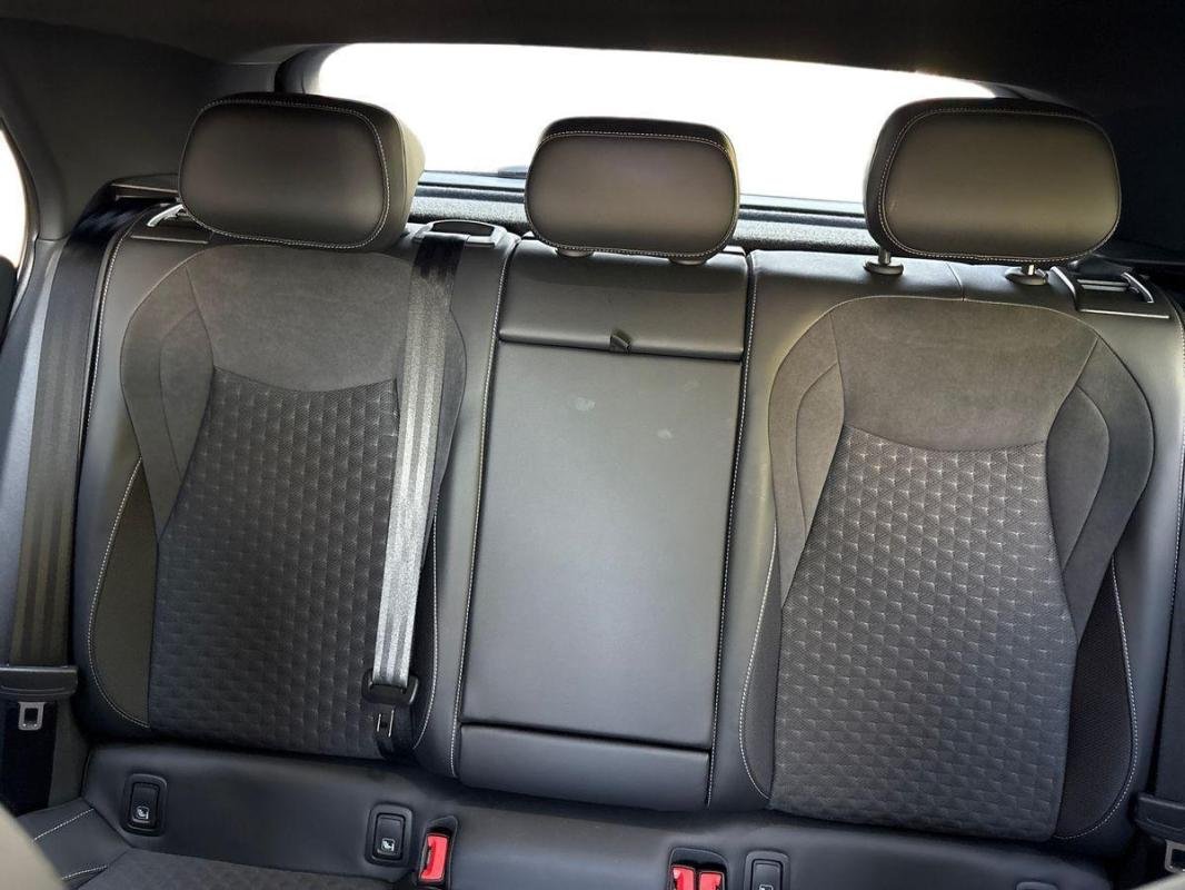 Volkswagen T-Roc - Photo 22