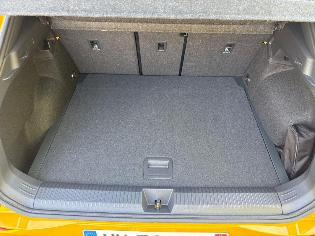 Volkswagen T-Roc - Photo 31