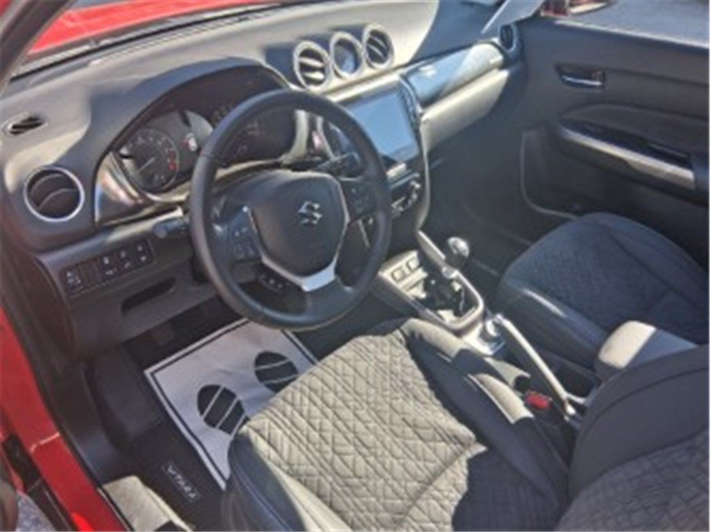 Suzuki Vitara - Photo 6
