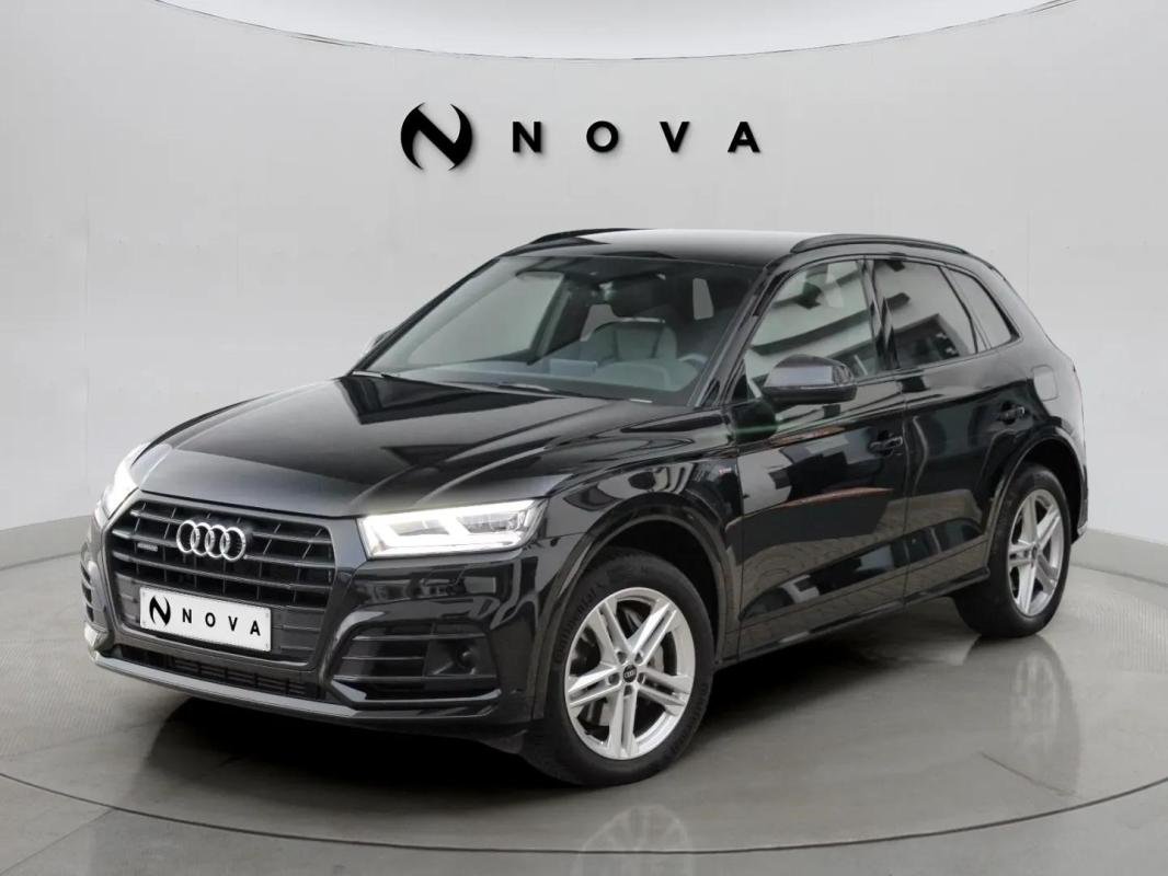 Audi Q5 - Photo 1