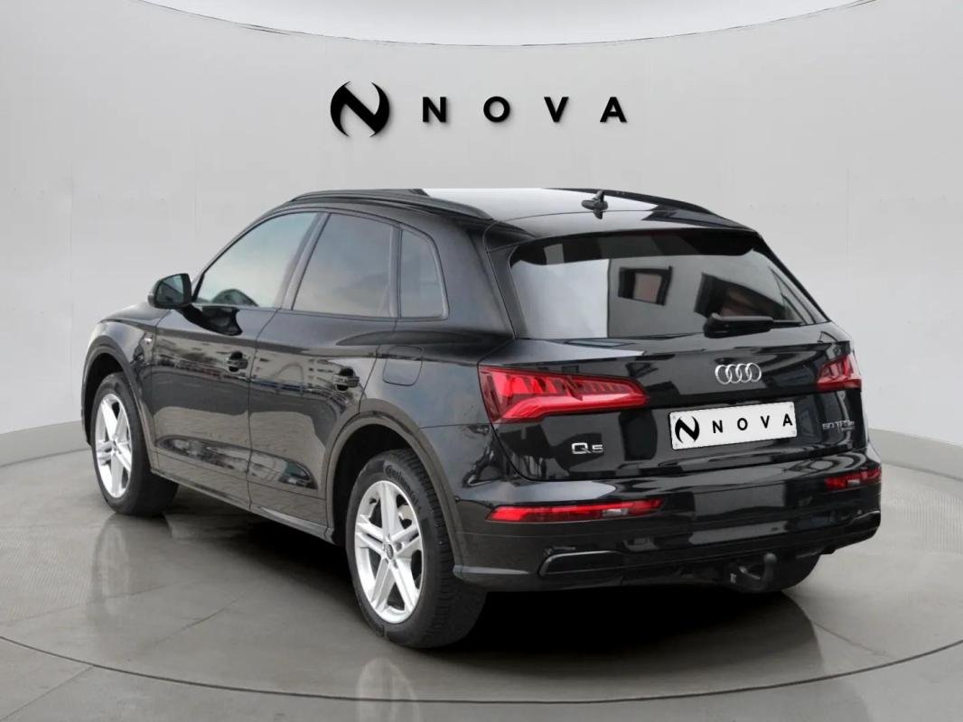 Audi Q5 - Photo 3