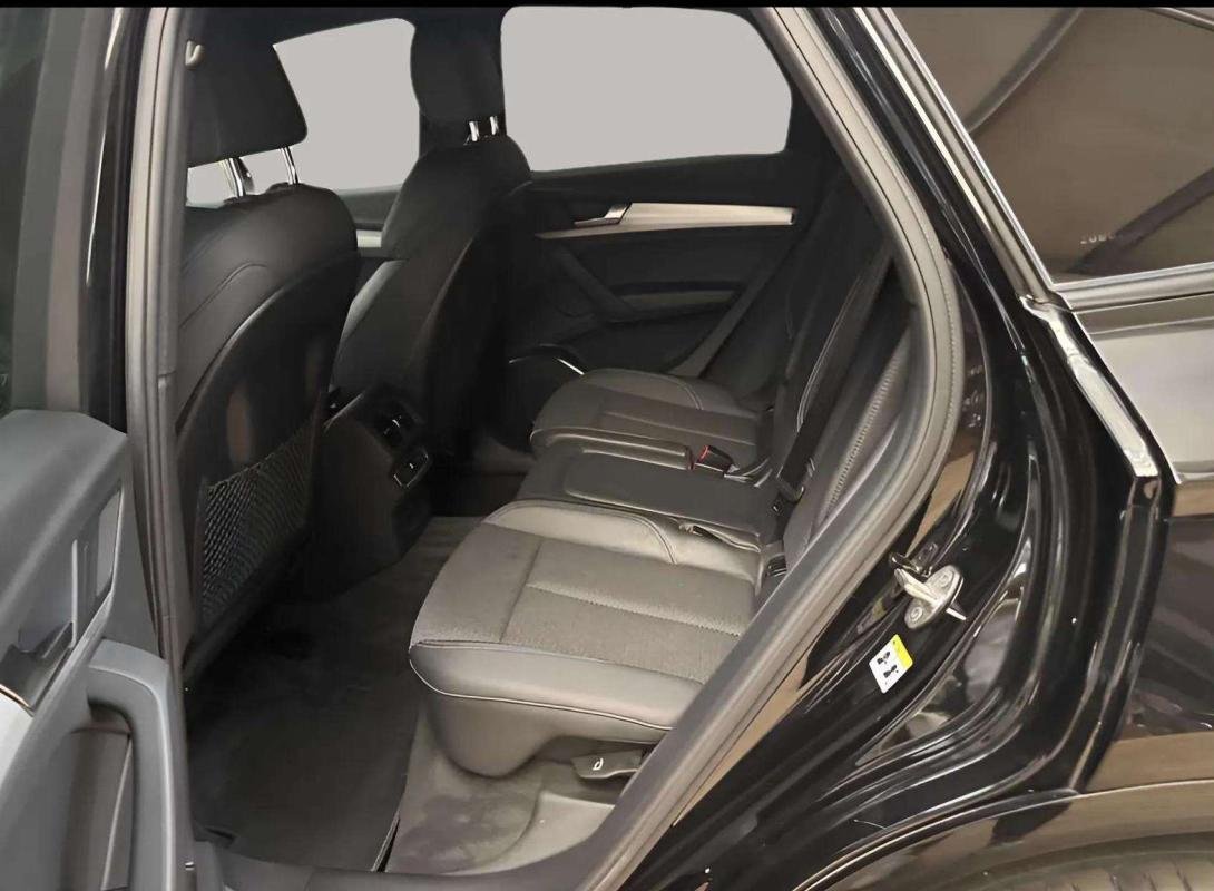 Audi Q5 - Photo 12