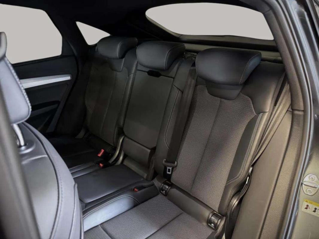 Audi Q5 - Photo 11