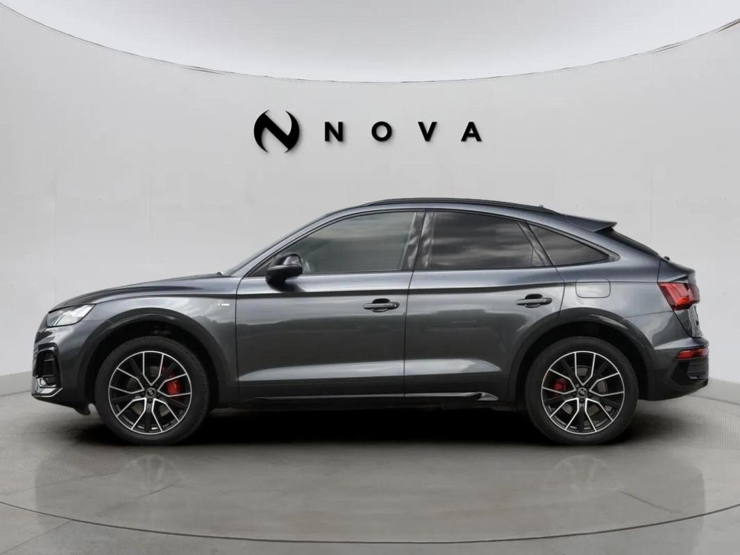 Audi Q5 - Photo 2