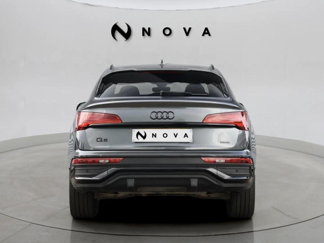 Audi Q5 - Photo 3