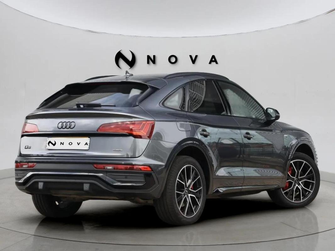 Audi Q5 - Photo 4