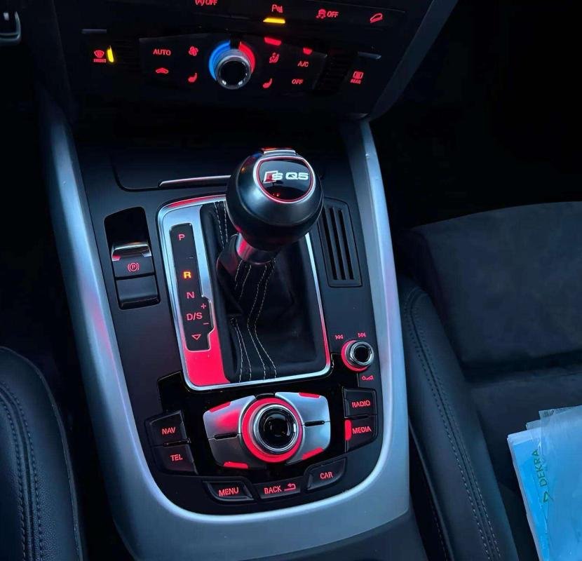 Audi SQ5 - Photo 9