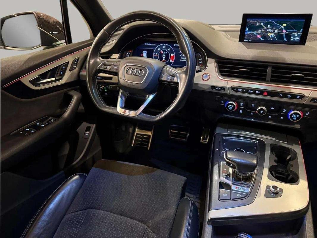 Audi SQ7 - Photo 13