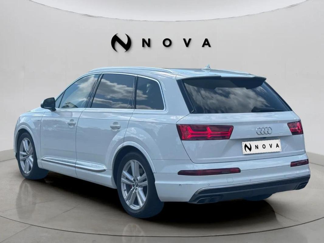 Audi SQ7 - Photo 2