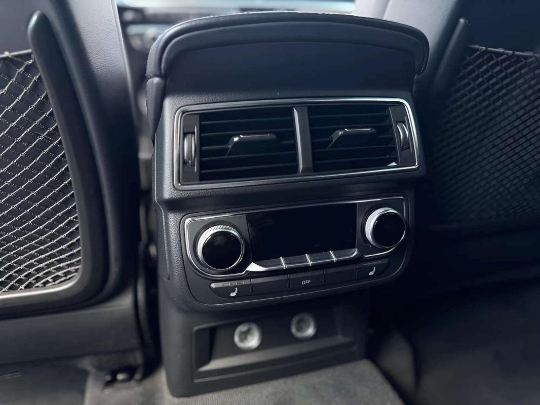 Audi SQ7 - Photo 9