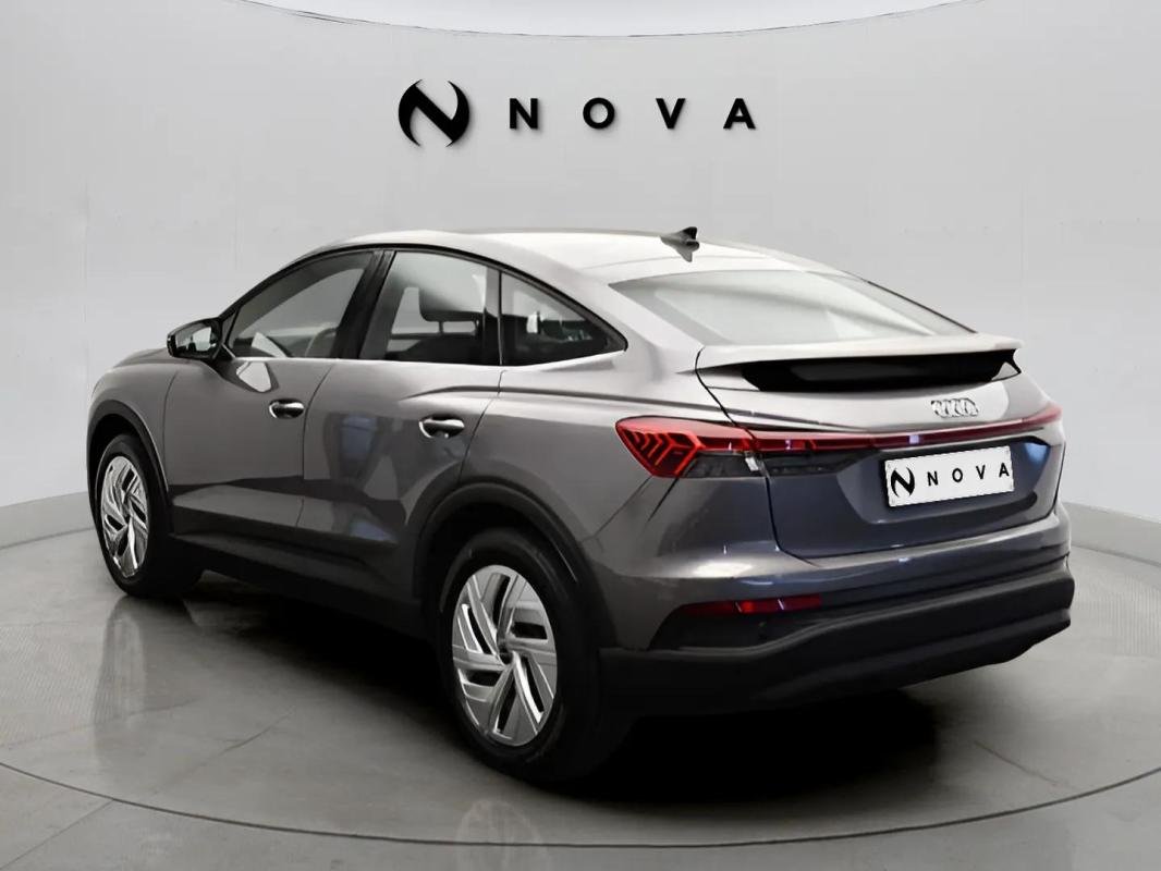Audi Q4 Sportback e-tron - Photo 4
