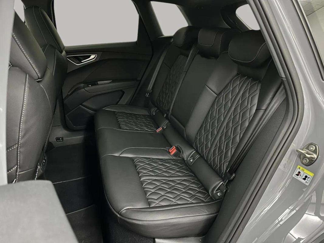 Audi Q4 e-tron - Photo 11