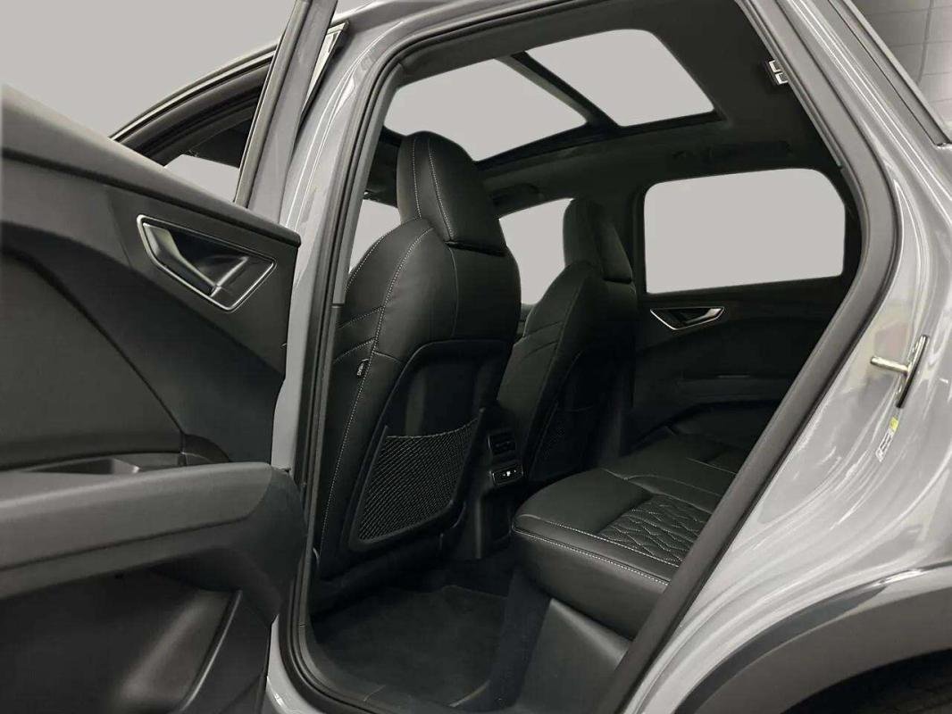 Audi Q4 e-tron - Photo 13
