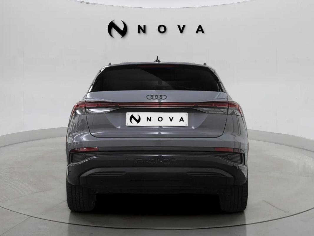 Audi Q4 e-tron - Photo 3