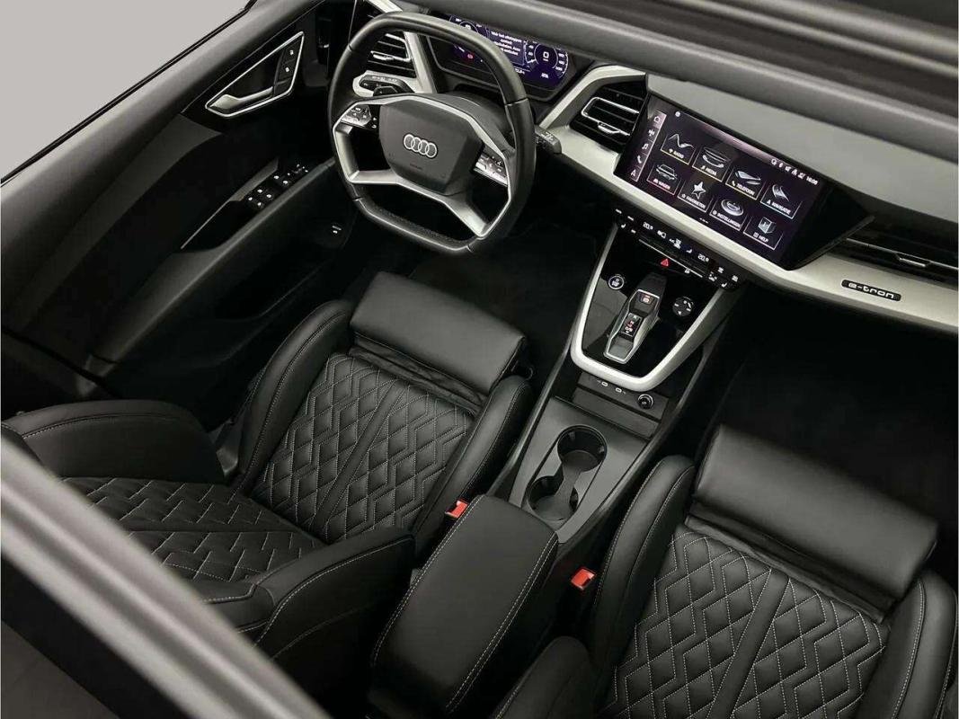 Audi Q4 e-tron - Photo 8