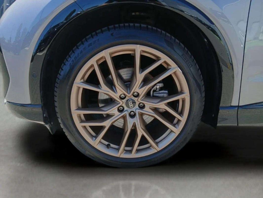 Audi Q4 Sportback e-tron - Photo 11