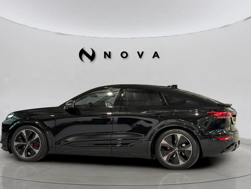 Audi q6 e-tron - Photo 2