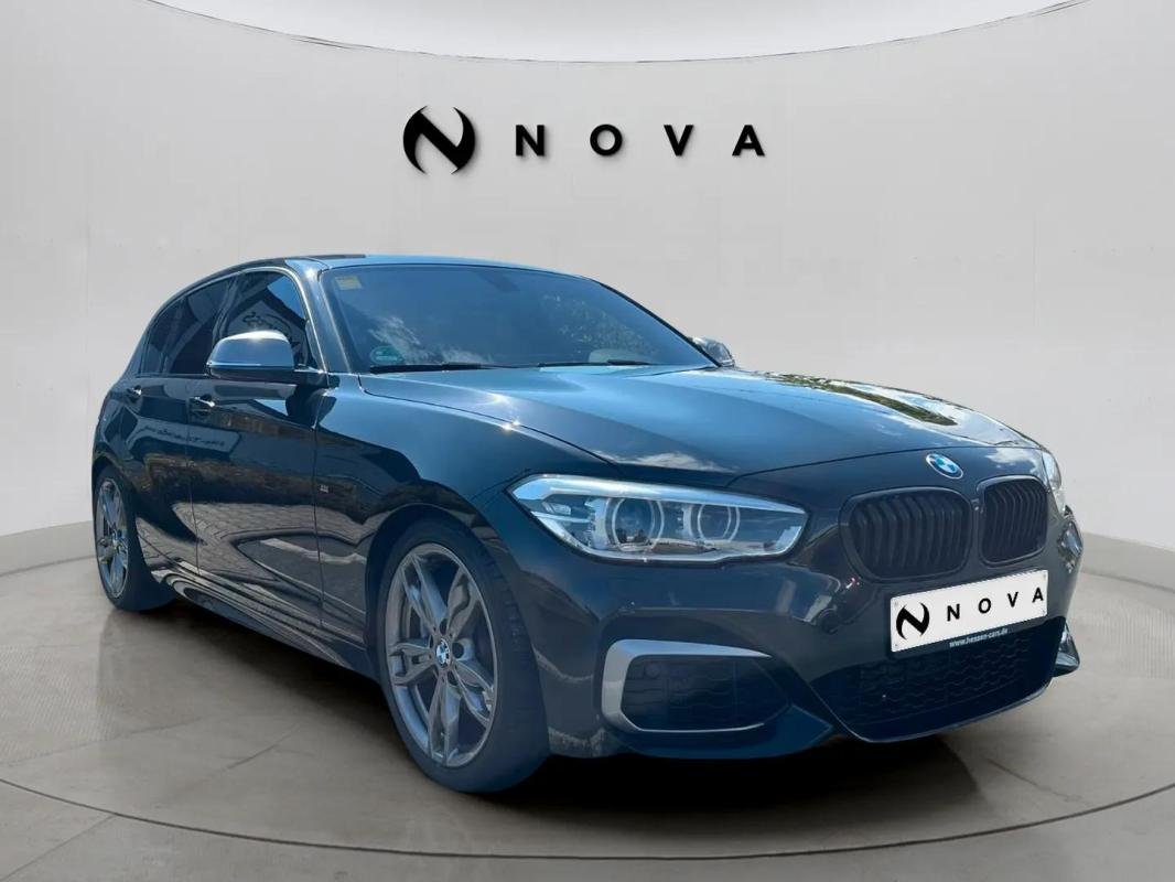 BMW 140i - Photo 1