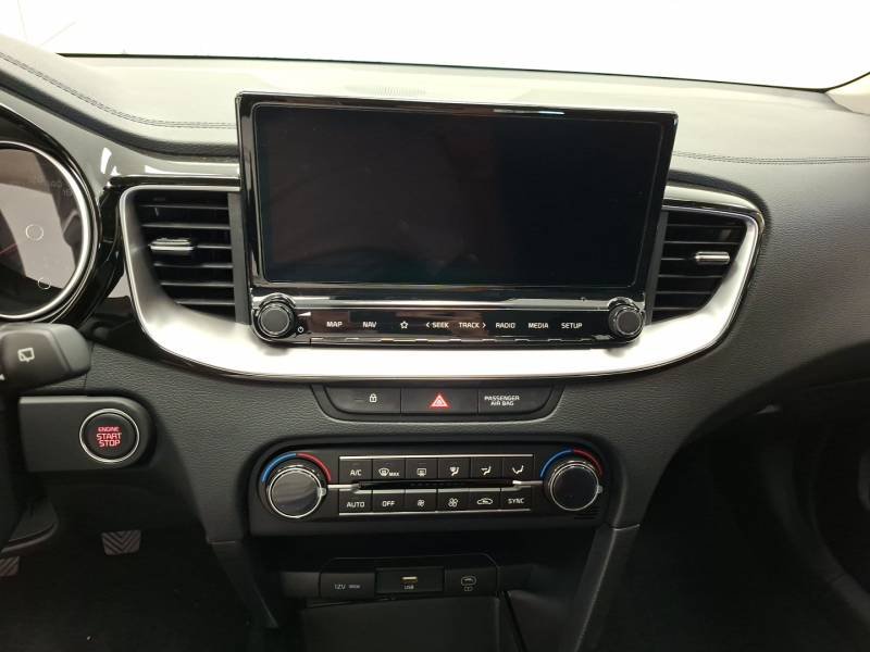 Kia CEED - Photo 12