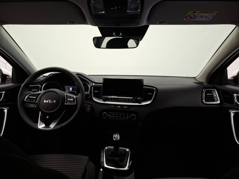 Kia CEED - Photo 20