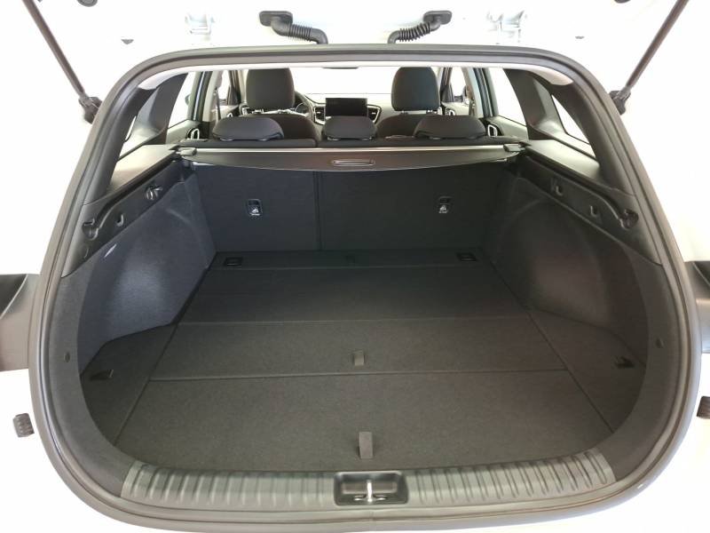 Kia CEED - Photo 22