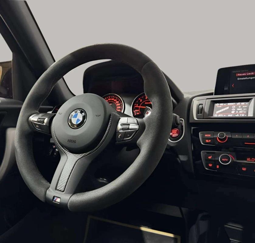 BMW 140i - Photo 12