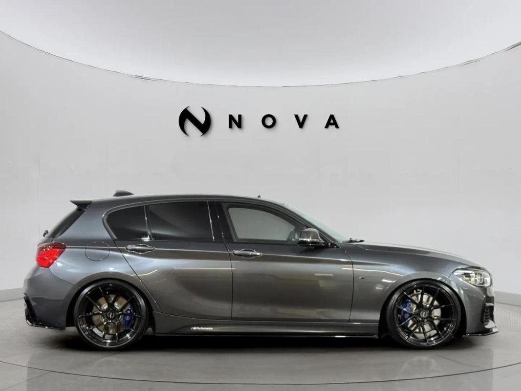 BMW 140i - Photo 7