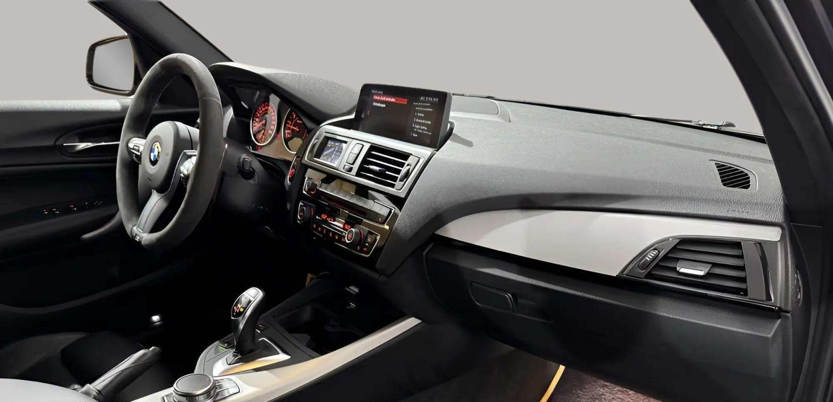 BMW 140i - Photo 10