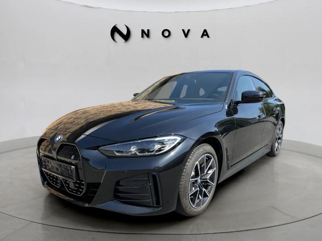 BMW i4 - Photo 1