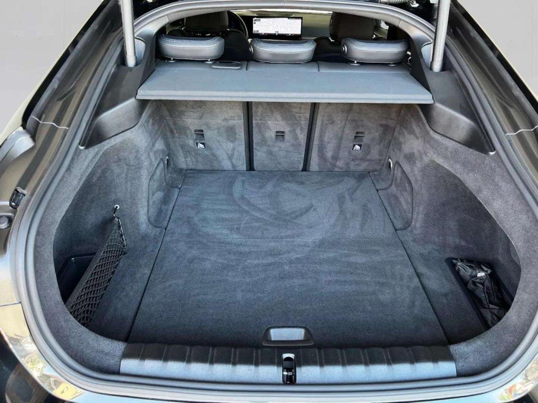 BMW i4 - Photo 11
