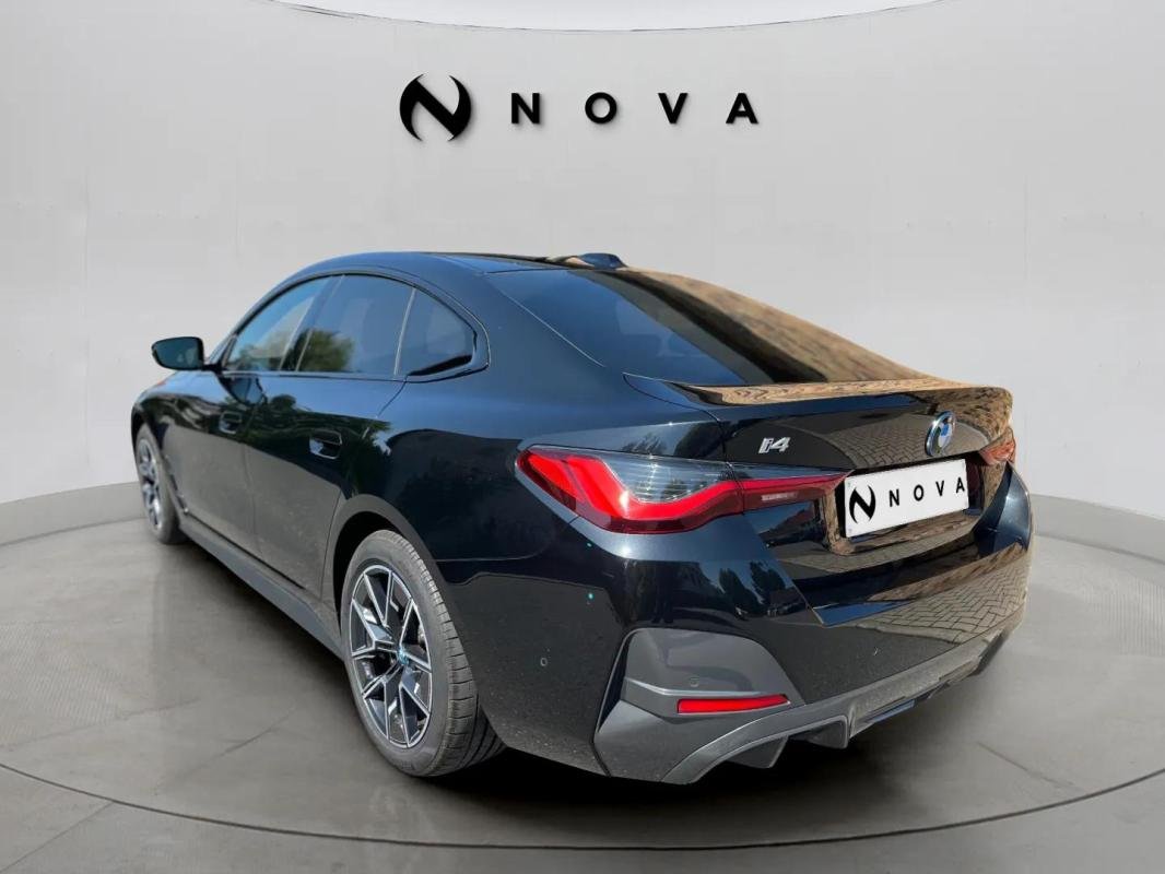 BMW i4 - Photo 3