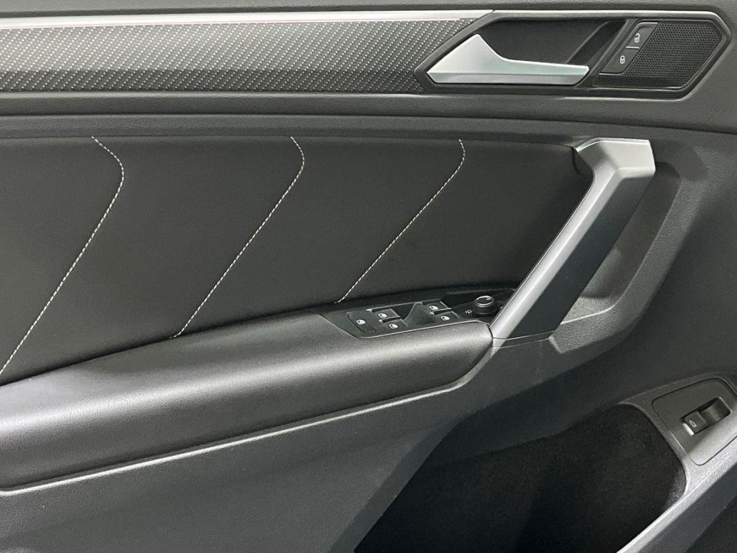 Volkswagen Tiguan - Photo 15