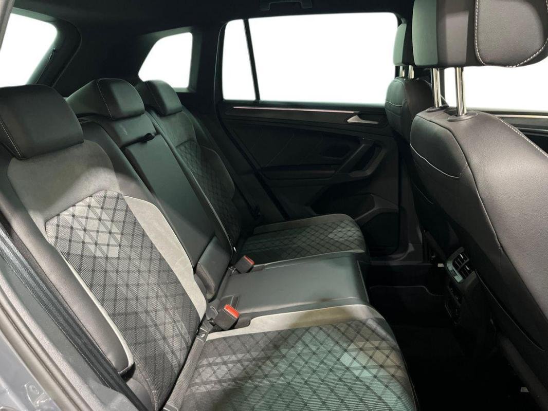 Volkswagen Tiguan - Photo 23